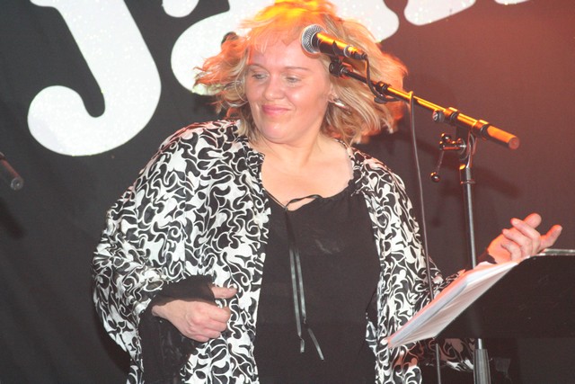 Renate rockt den Chor