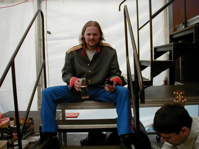 Thomas wartet auf dem Einsatz