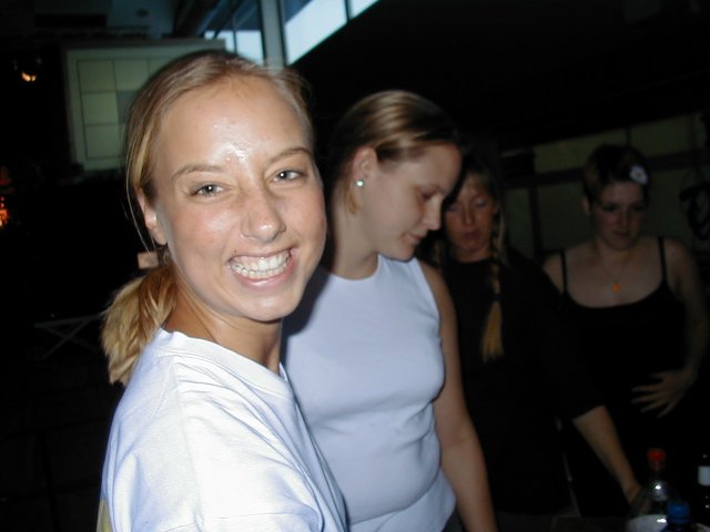 Sandra, dahinter Miriam