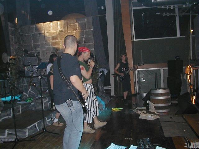 drued-wl2004-b-122.jpg