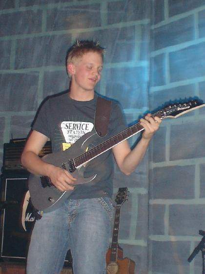 Newcomer: Kai an der Gitarre