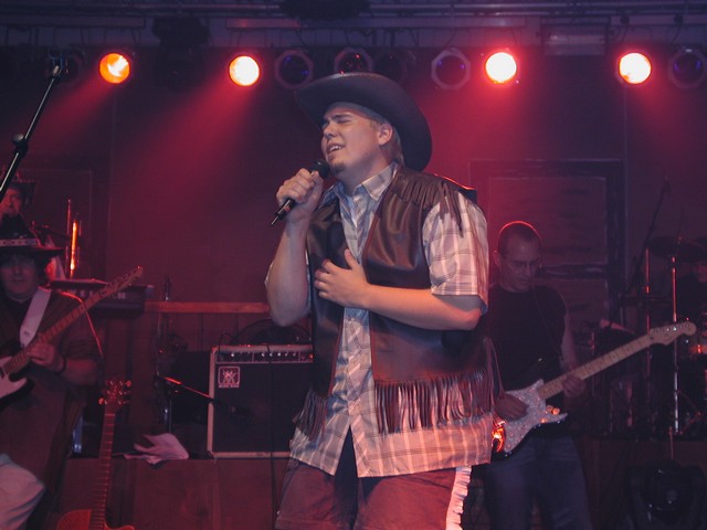 Alexander singt "Take Me Tonight"