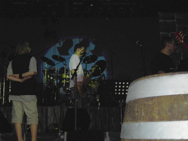 Spot an, aber trotzdem zu dunkel