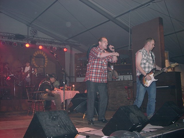 ruela-fest-woelive-2003-24.jpg