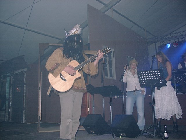 ruela-fest-woelive-2003-36.jpg