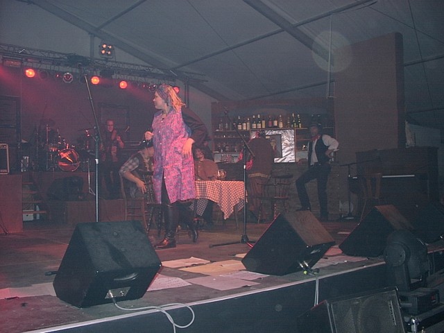 ruela-fest-woelive-2003-62.jpg
